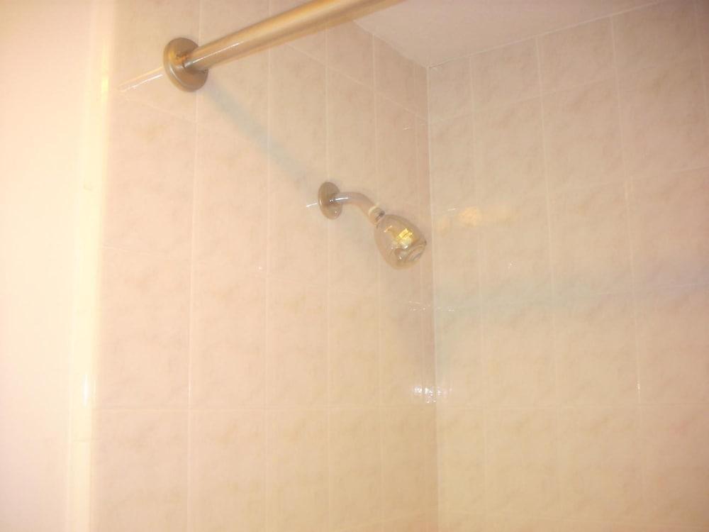 Economy Inn Monterey Seaside Bagian luar foto