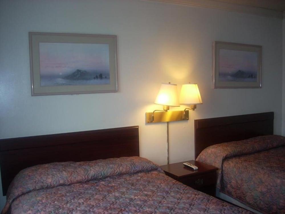 Economy Inn Monterey Seaside Bagian luar foto